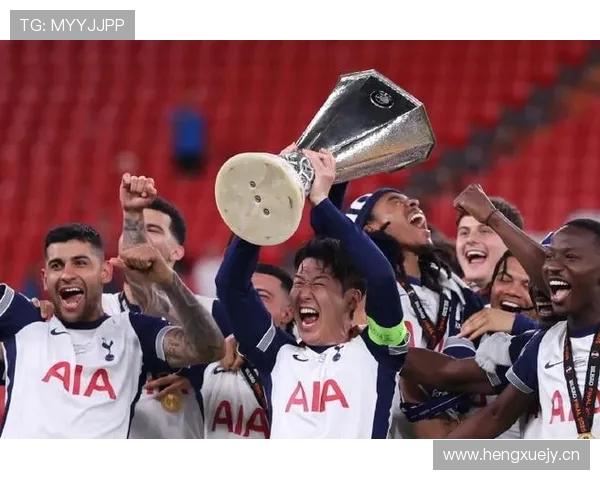 欧联决赛前瞻热刺力争三杀红魔占心理上风曼联誓要逆转重振雄风